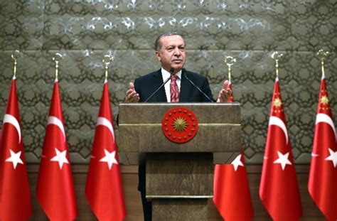 Cumhurbaşkanı Erdoğan’dan CHP’ye eleştiri: "CHP’de herkes bir köşe başına yapışmanın derdinde"